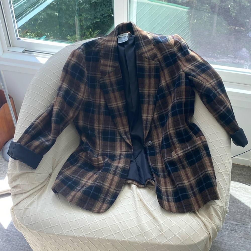 White Stag Plaid Blazer